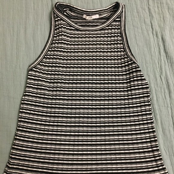 Tank top - Picture 3 of 4